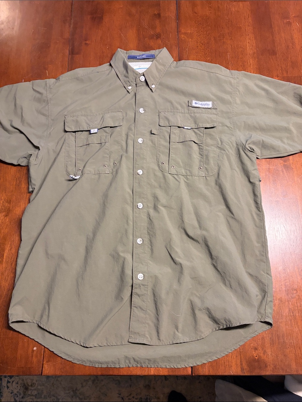 Columbia Olive Green Short-Sleeve Button-Down Outdoor Shirt